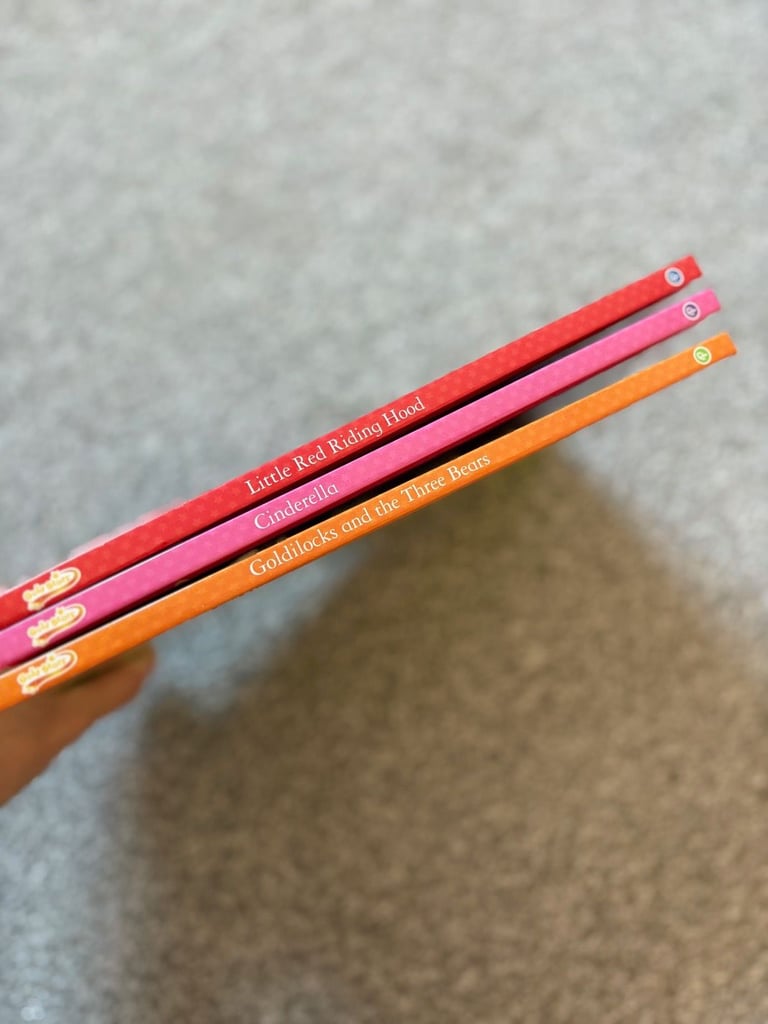 3 x Gold Stars books with CD 💿 
