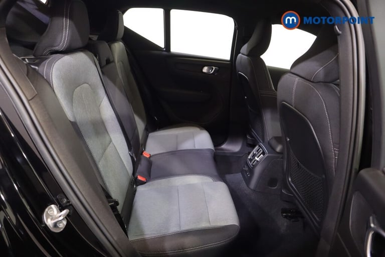 2022 Volvo XC40 1.5 T4 Recharge PHEV Plus Dark 5dr Auto ESTATE PETROL/ELECTRIC Automatic