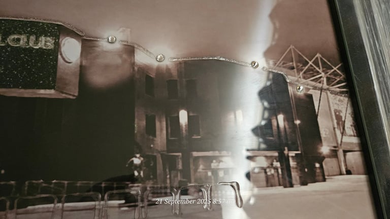 Celtic fc, large picture, mirror edge. 