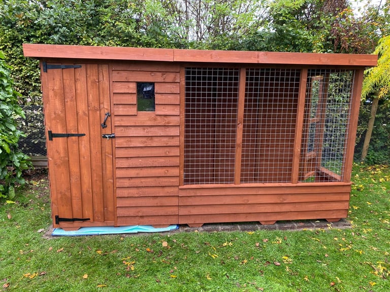 Dog kennel and run 10ft x 4ft and 5ft6"tall
