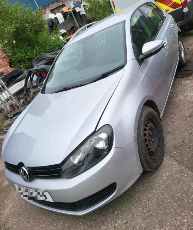 Vw golf mk6 1.6 tdi cayc lhw breaking for spares 09-12