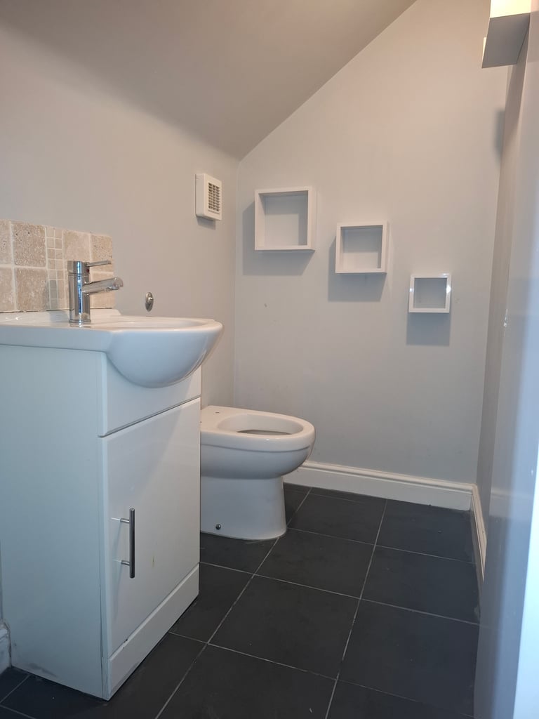 Whitburn, Fab 3 bed apartment to let