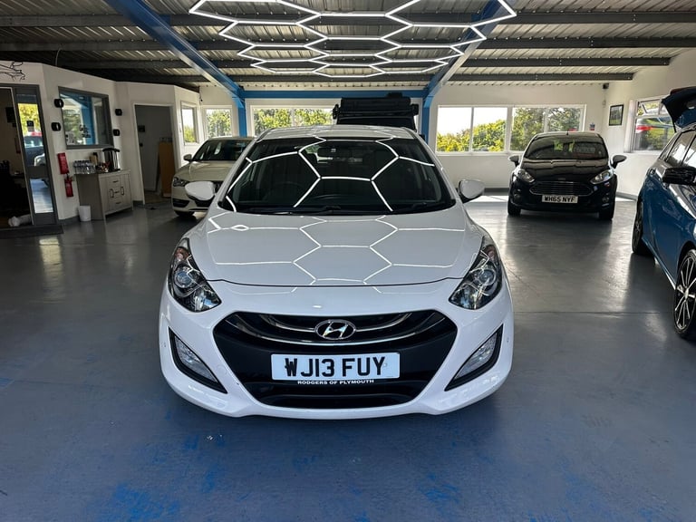 HYUNDAI I30 1.6 CRDi Blue Drive Style 2013