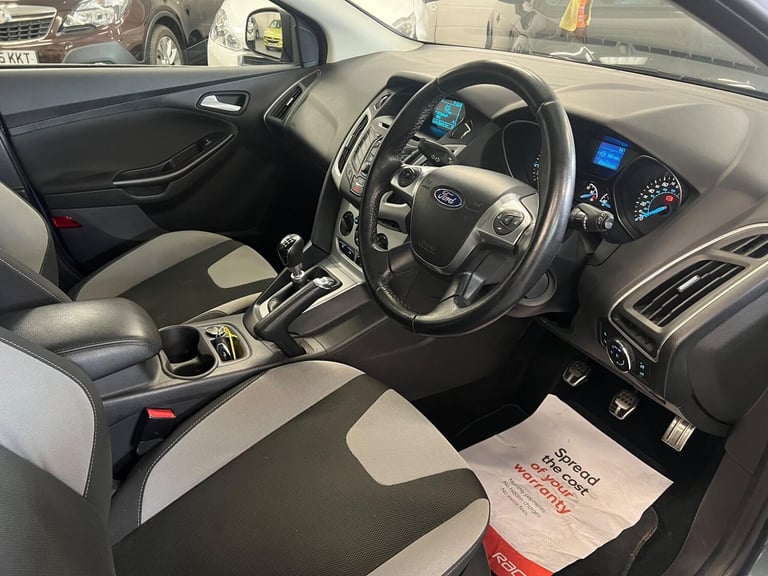 2014 Ford Focus 1.0T EcoBoost Zetec S Euro 5 (s/s) 5dr HATCHBACK Petrol Manual