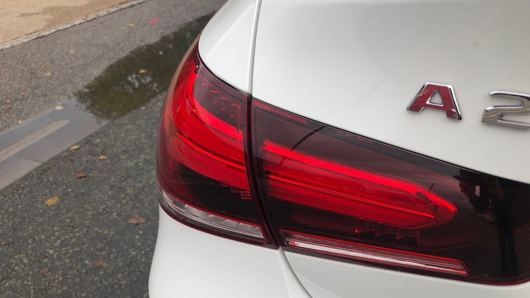 2022 Mercedes-Benz A-Class A 200 SPORT EXECUTIVE AUT Saloon Petrol Automatic