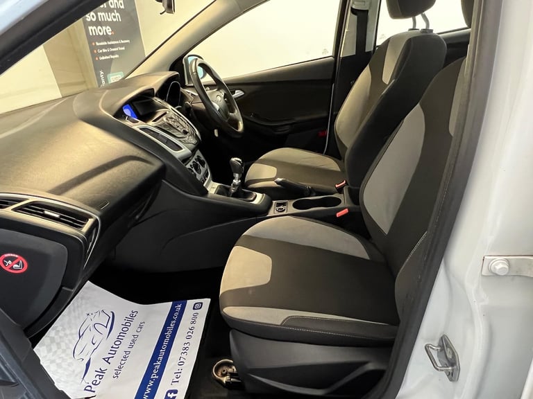 2012 Ford Focus 1.0T EcoBoost Zetec Euro 5 (s/s) 5dr ESTATE Petrol Manual