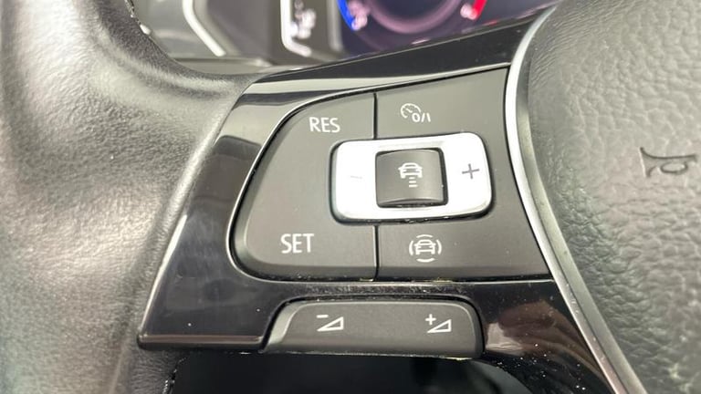 2019 Volkswagen Tiguan 2.0 TDi 150 4Motion SEL 5dr DSG ESTATE DIESEL Automatic