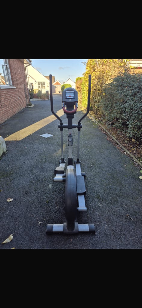 image for Free cross trainer