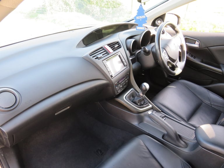 2013 Honda Civic 1.8 i-VTEC EX  EXCELLENT OVERALL CONDITION HATCHBACK Petrol Manual