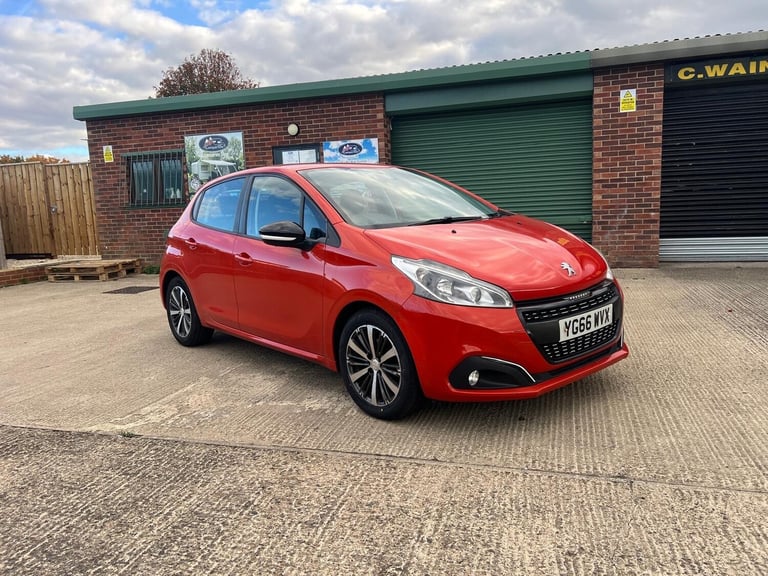 2016 Peugeot 208 1.2 PureTech Active Design Menthol 5dr HATCHBACK Petrol Manual