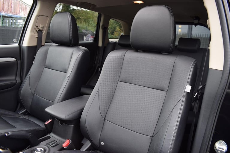 2015 Mitsubishi Outlander 2.0h 12kWh GX4hs CVT 4WD Euro 5 (s/s) 5dr ESTATE Petrol/Electric Hybrid...