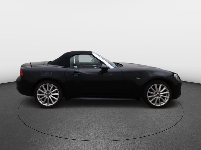 2017 Fiat 124 Spider 1.4 Multiair Lusso Plus 2dr Auto CONVERTIBLE PETROL Automatic