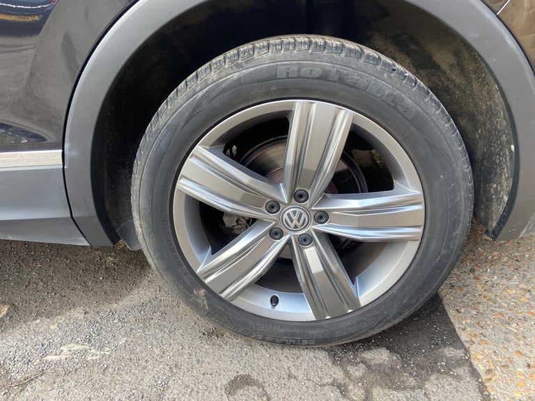 2019 Volkswagen Tiguan 2.0 TDI SEL SUV 5dr Diesel DSG Euro 6 (s/s) (150 ps)