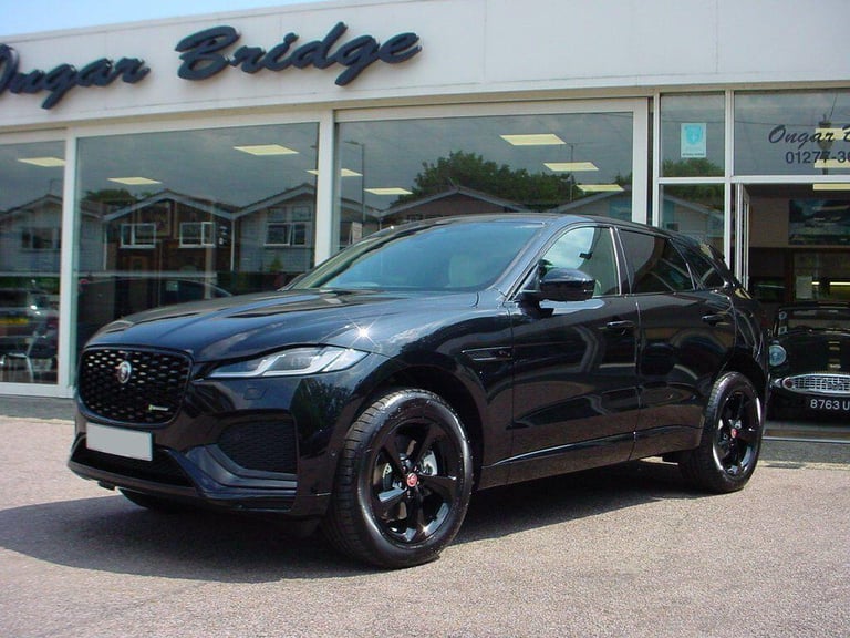 2024 Jaguar F-Pace 2.0 P400e 19.3kWh R-Dynamic SE Black Auto AWD Euro 6 (s/s) 5dr ESTATE Petrol/E...