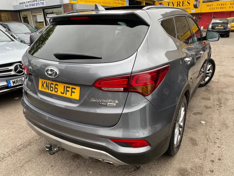 2016 Hyundai Santa Fe 2.2 CRDi Blue Drive Premium SE Auto 4WD Euro 6 (s/s) 5dr (7 Seat) ESTATE Di...