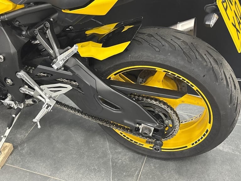 YAMAHA MT10