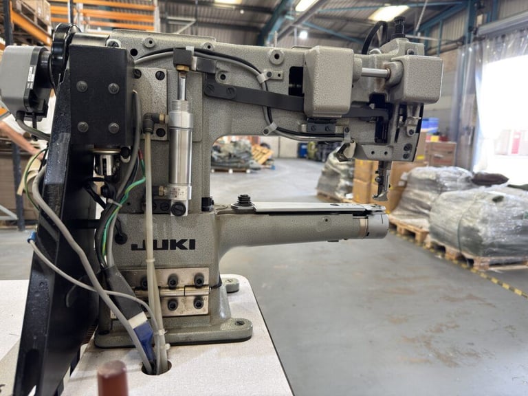 JUKI DSC 246-6 Cylinder Arm Walking Foot Sewing Machine