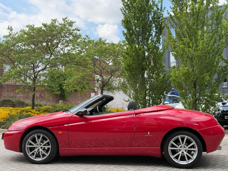 2005 Alfa Romeo Spider 2.0 JTS Lusso 2dr CONVERTIBLE Petrol Manual