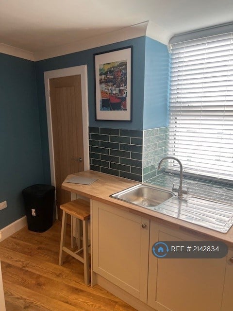 4 bedroom flat in George Street, Oban, PA34 (4 bed) (#2142834)
