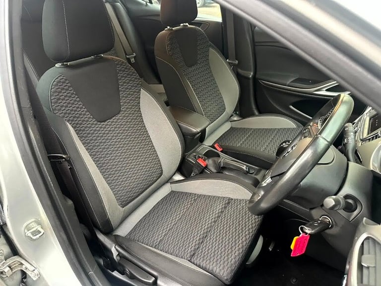 Vauxhall Astra SRI -6 SPEED, ONLY 66159 MILES, LANE ASSIST, REAR PARKING SENSORS