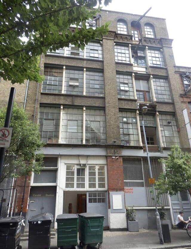 1 Creative desk space available, Islington, Candid Arts, creative studio behind Angel tube