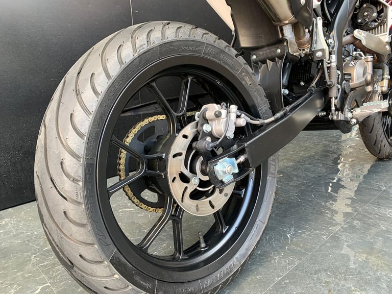 RIEJU MRT 125 cc 2025 VERY LOW MILEAGE HPI CLEAR 125cc SUPERMOTO 339 MILES!!