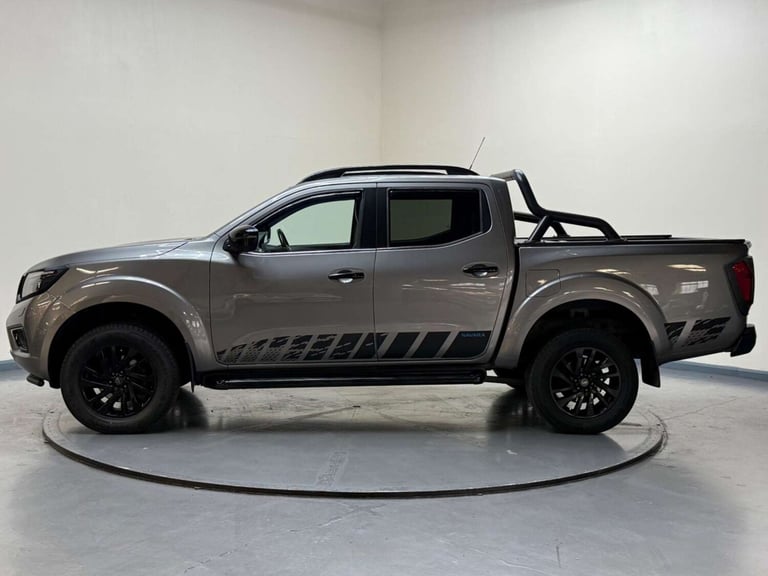 2020 Nissan Navara 2.3 dCi N-Guard Auto 4WD Euro 6 4dr Pickup Diesel Automatic