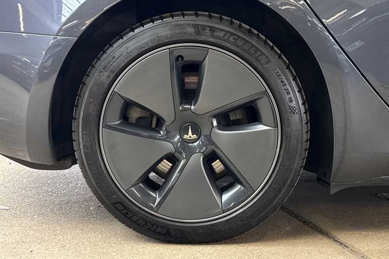 2021 Tesla Model 3 Long Range AWD 4dr Auto SALOON ELECTRIC Automatic