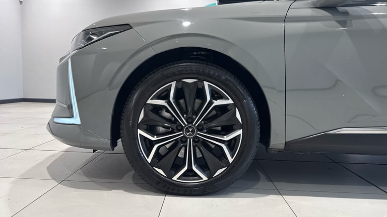 2025 DS Automobiles DS 4 1.6 E-TENSE Rivoli 5dr EAT8 HATCHBACK PETROL/ELECTRIC Automatic