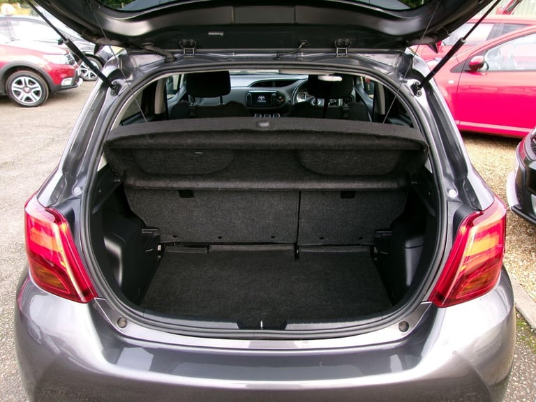 2015 Toyota Yaris 1.33 VVT-i Sport 5dr HATCHBACK PETROL Manual