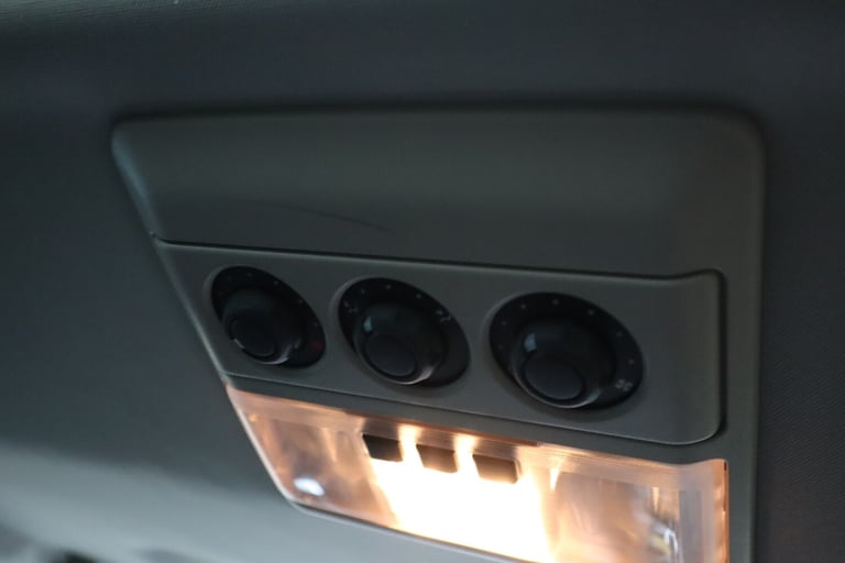 2010 Land Rover Discovery 4 5.0 V8 SE COMMANDSHIFT AUTO 4WD 5DR  4X4 Petrol Automatic