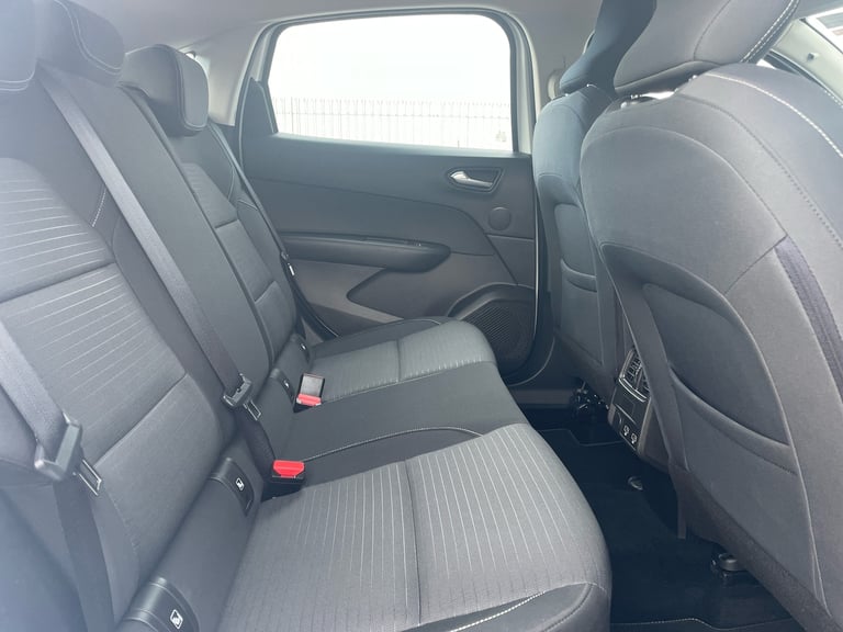 2021 Renault Arkana 1.3 Tce Mhev Iconic Automatic SUV/Crossover Petrol Automatic
