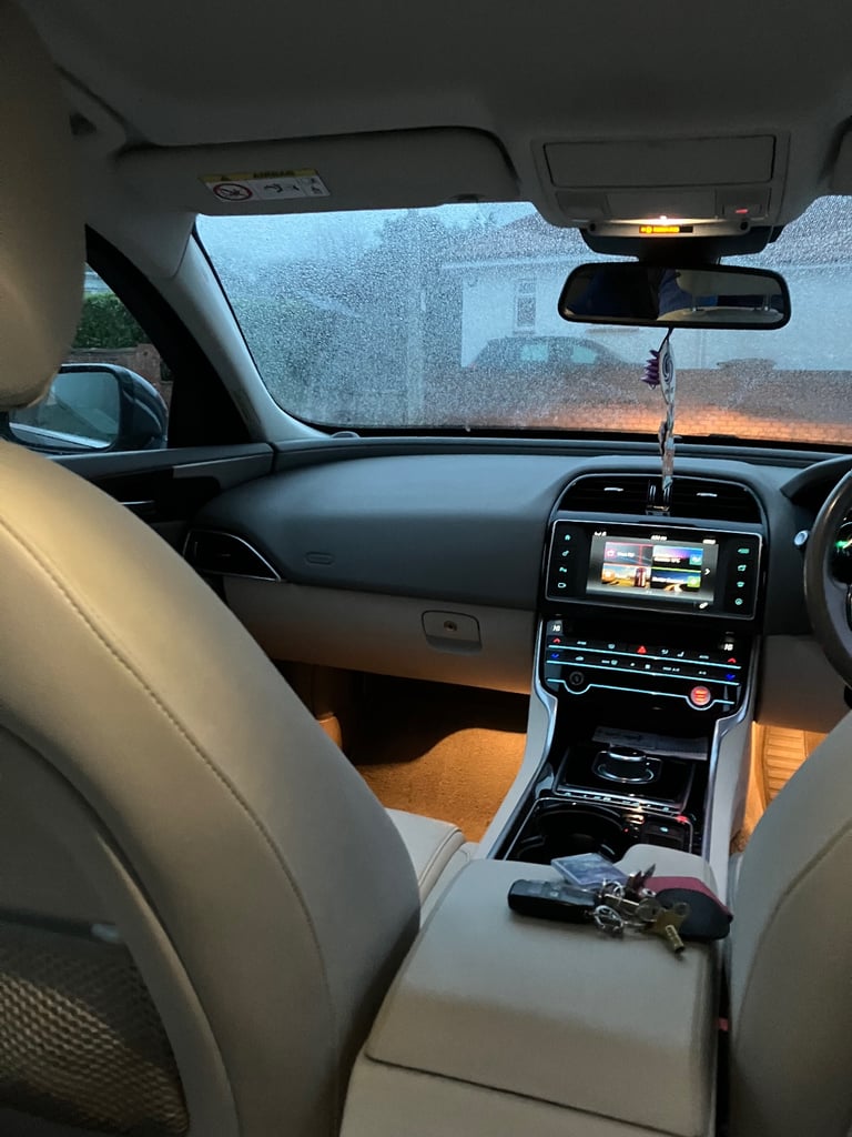 Jaguar, XE, Saloon, 2016, Other, 1999 (cc), 4 doors