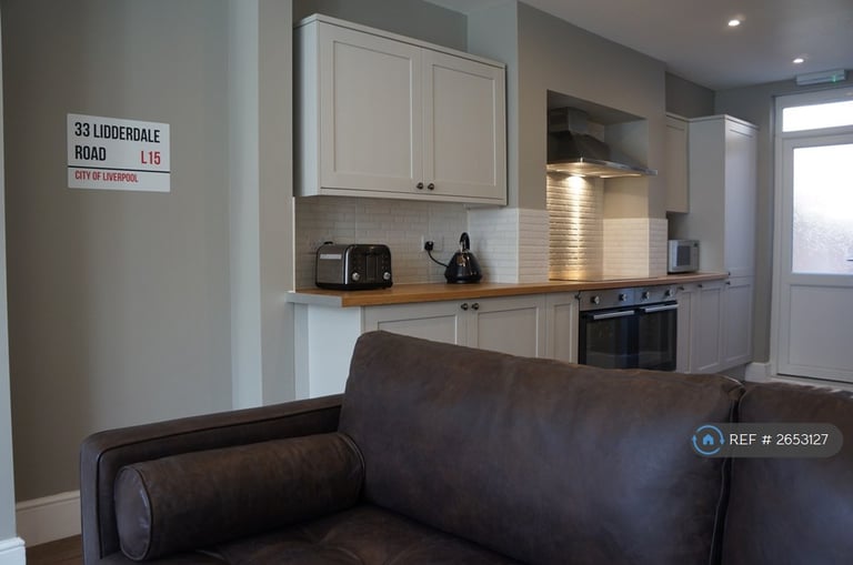 7 bedroom house in Lidderdale Road, Liverpool, L15 (7 bed) (#2653127)