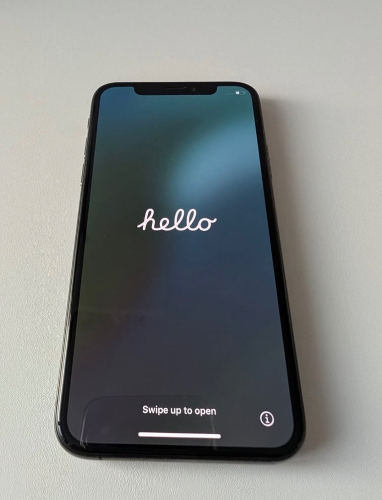 image for iPhone XS unlocked 64GB Excellent condition 
