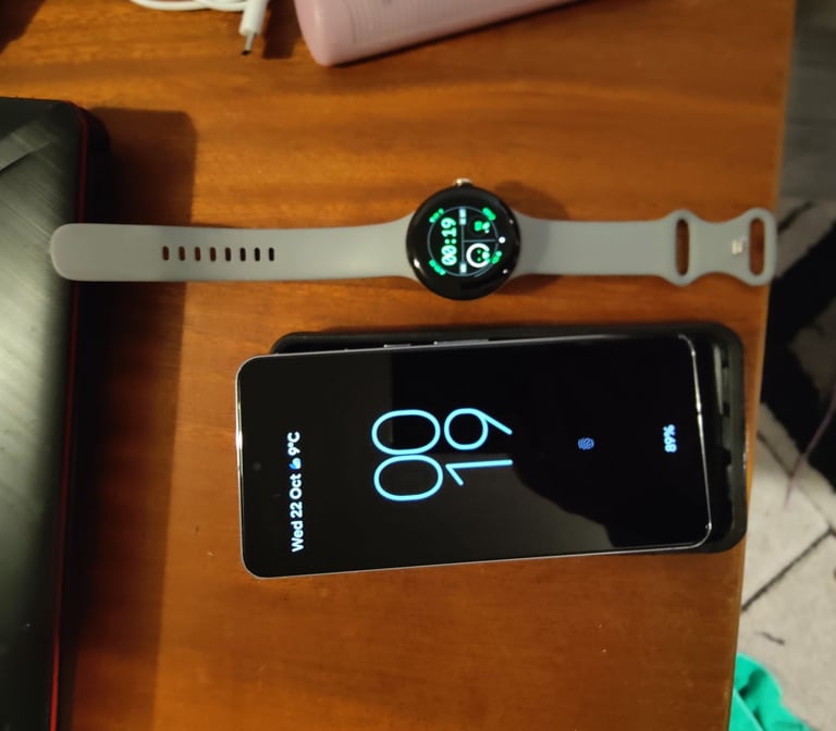 Google pixel 8 pro and pixel watch 2
