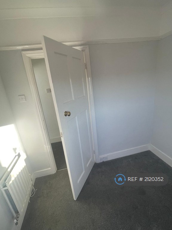 3 bedroom house in Brighton Road, Lancing/ Shoreham, BN15 (3 bed) (#2120352)