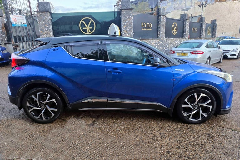 2017 Toyota C-HR 1.8 Hybrid Dynamic 5dr CVT HATCHBACK PETROL/ELECTRIC Automatic