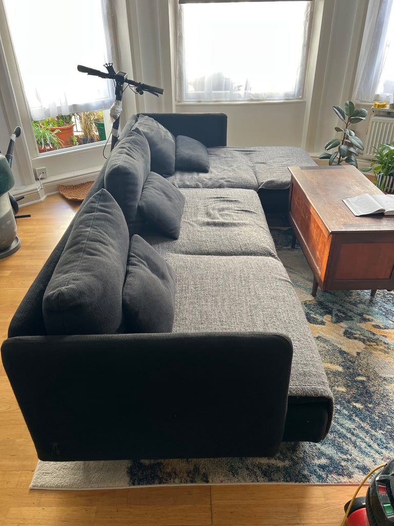 Free sofa 1st come first served w11