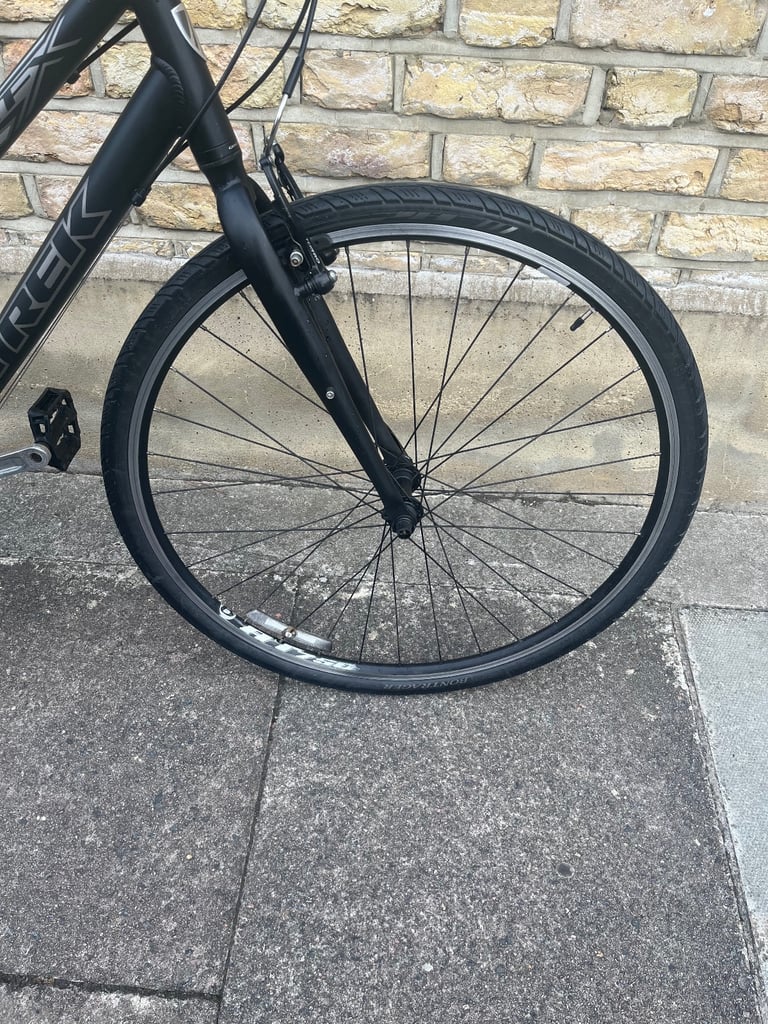 TREK 7.1 FX Step-Through Hybrid Lightweight Ladies bike in Black Charcoal colour