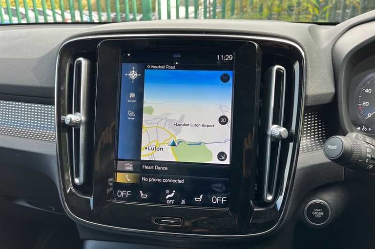 2020 Volvo XC40 2.0 B4P R DESIGN Pro 5dr Auto ESTATE PETROL Automatic