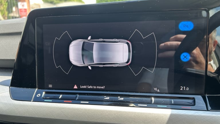 2022 Volkswagen Golf 1.0 TSI Life 5dr Petrol Hatchback Hatchback Petrol Manual