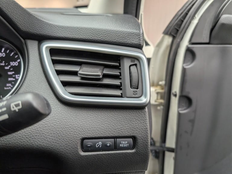 2021 Nissan Qashqai 1.3 DIG-T N-Connecta SUV 5dr Petrol DCT Auto Euro 6 (s/s) (160 ps) - PAN RO H...