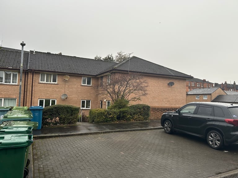 image for 2 bedroom first floor flat to let available from 10-11-25 