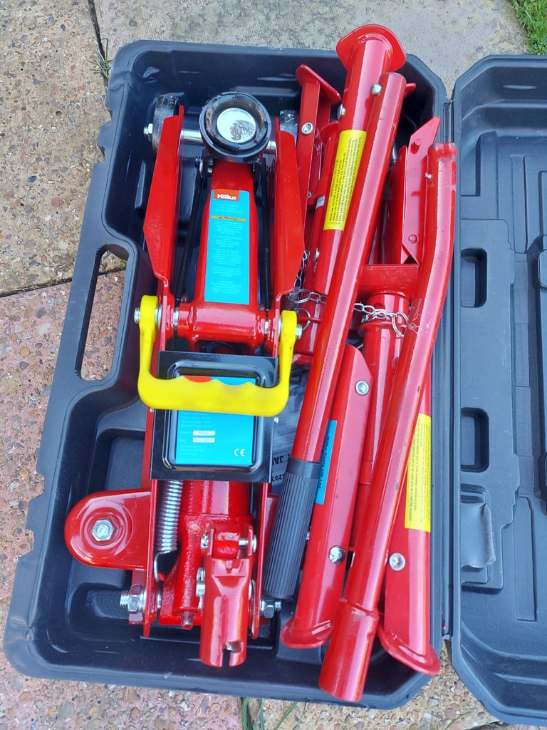 Hilka 2 Tonne Trolley Jack - Used Once & in Excellent Condition