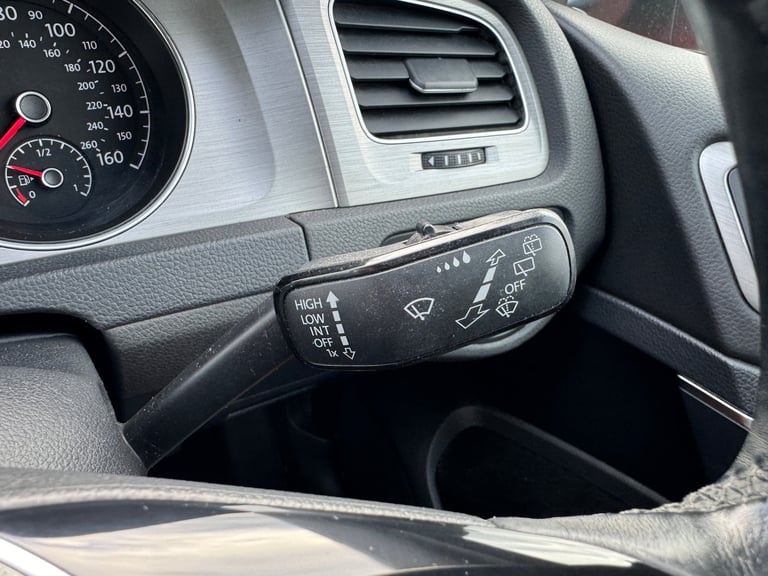 2015 Volkswagen Golf 1.6 TDI 110 Match 5dr - AUTO LIGHTS - PARKING SENSORS HATCHBACK Diesel Autom...