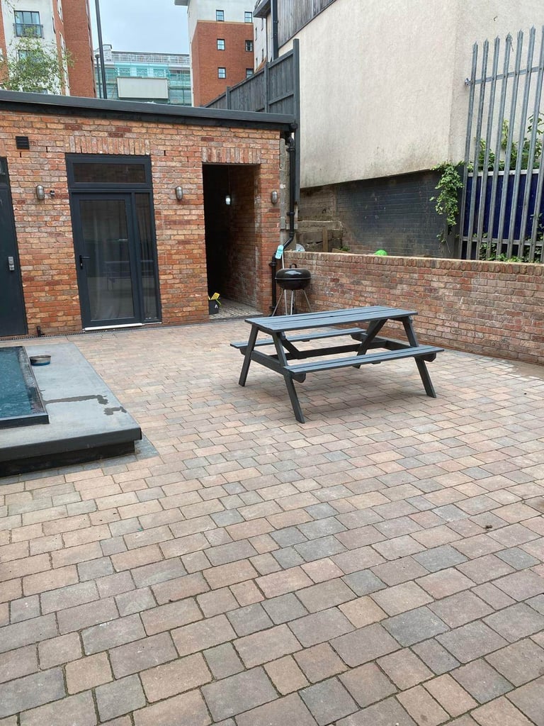 Spacious & Cosy Studio Flat for Rent – CV1 5DW