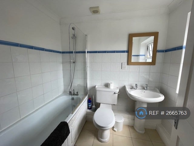 6 bedroom house in Weyside Road, Guildford, GU1 (6 bed) (#2665763)