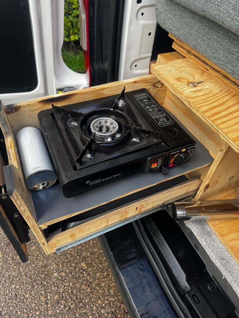 Vauxhall COMBO 2000 EDITION 79k Basic Stealth Camper