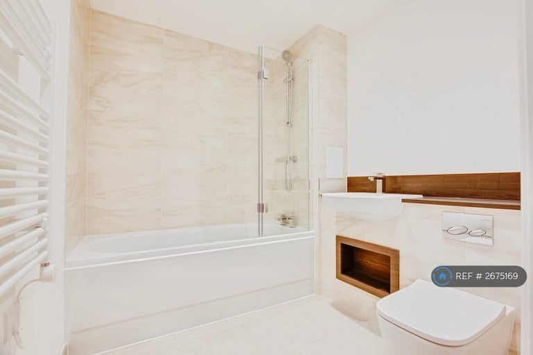 1 bedroom flat in Calotype Lane, Harrow, HA1 (1 bed) (#2675169)